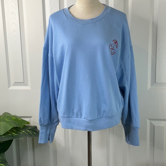 JoyLab Women’s Graphic French Terry Crewneck Sweatshirt Light Blue Various Sizes - Picture 3 of 12
